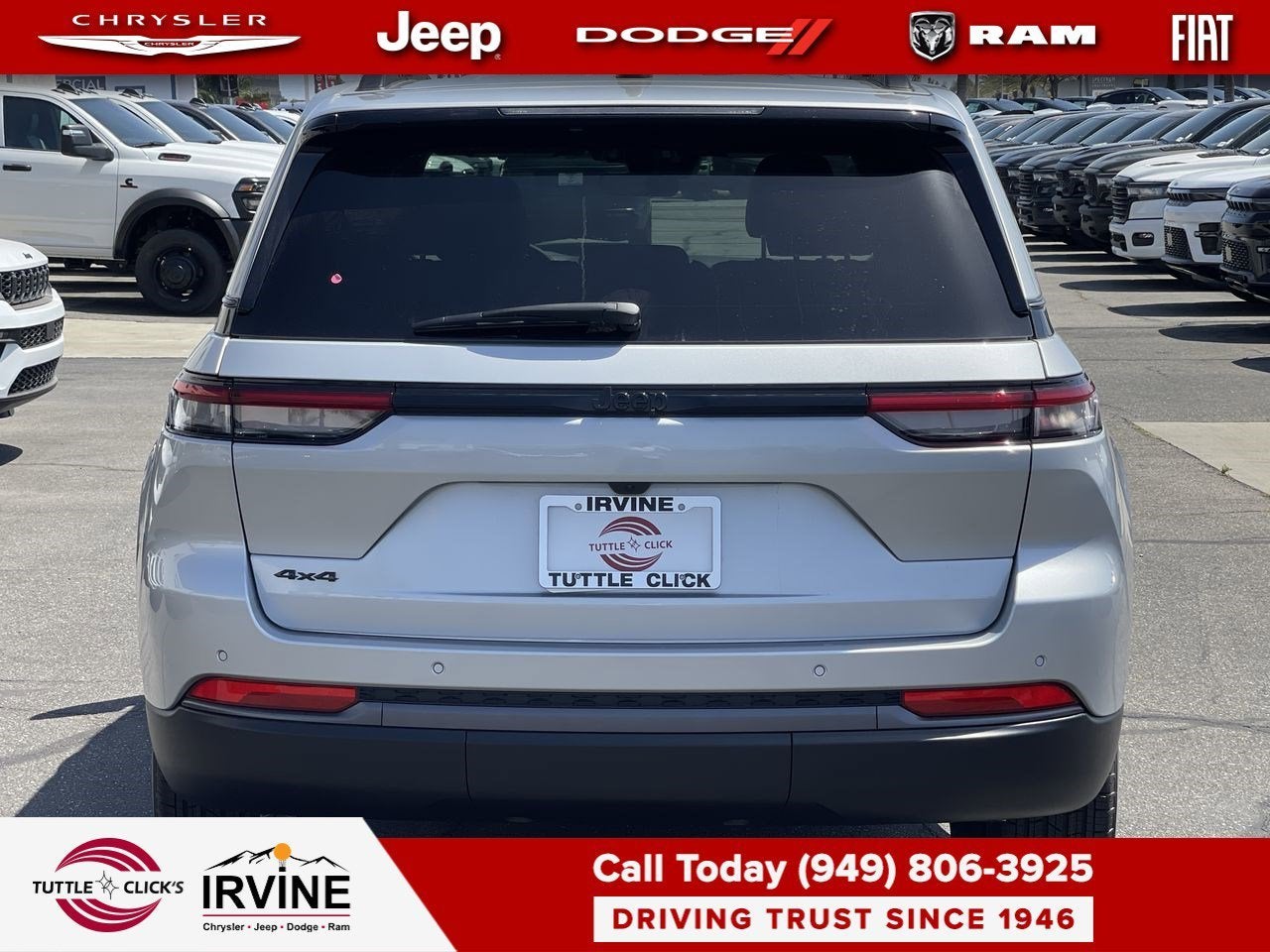 2026 Jeep Grand Cherokee Laredo Altitude