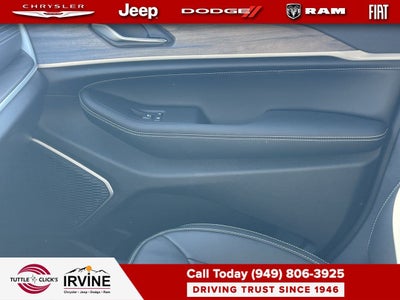 2027 Jeep Grand Cherokee Limited Reserve