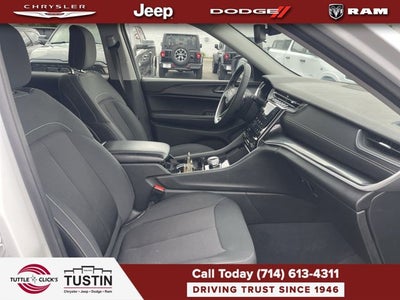 2023 Jeep Grand Cherokee L Laredo