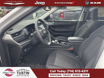 2023 Jeep Grand Cherokee L Laredo