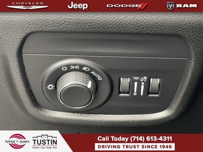 2023 Jeep Grand Cherokee L Laredo