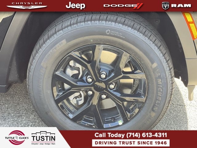 2026 Jeep Grand Cherokee L Laredo Altitude