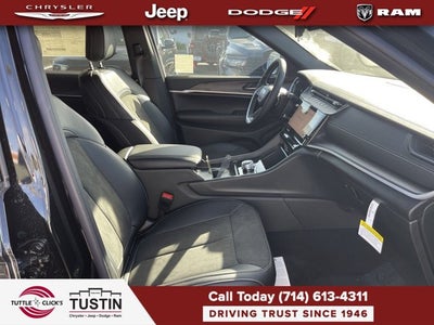2026 Jeep Grand Cherokee L Laredo Altitude