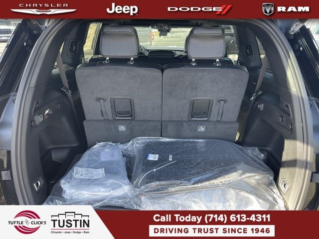 2026 Jeep Grand Cherokee L Laredo Altitude