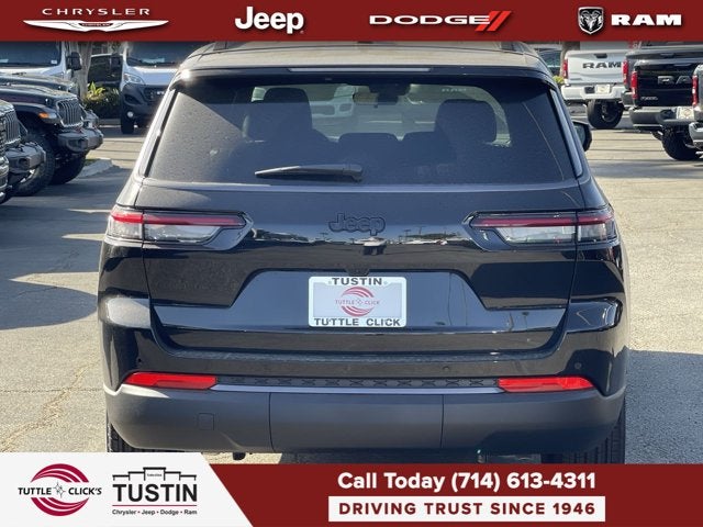 2026 Jeep Grand Cherokee L Laredo Altitude
