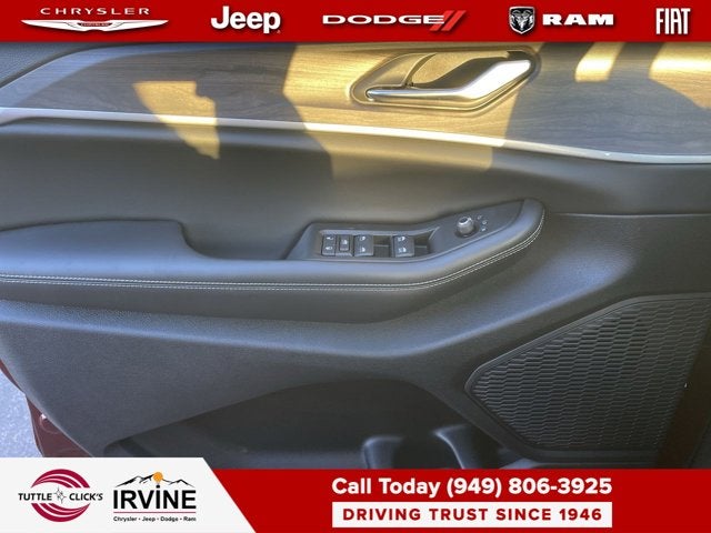 2026 Jeep Grand Cherokee L Laredo Altitude