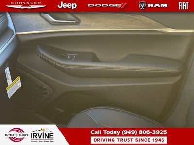 2026 Jeep Grand Cherokee L Laredo Altitude