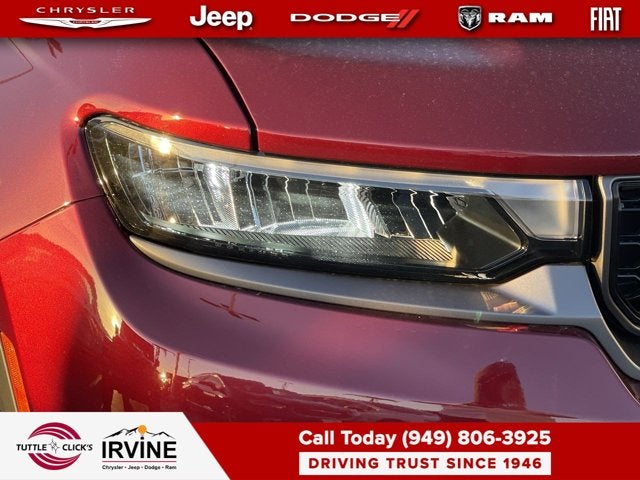 2026 Jeep Grand Cherokee L Laredo Altitude