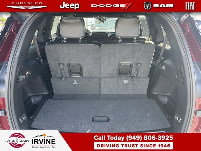 2026 Jeep Grand Cherokee L Laredo Altitude