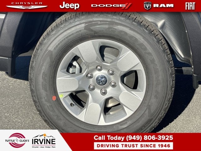 2025 RAM 1500 BIG HORN