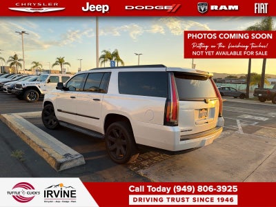 2018 Cadillac Escalade ESV Luxury