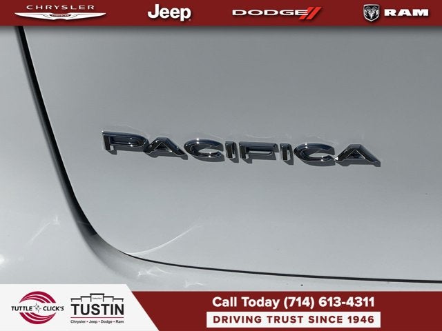 2026 Chrysler Pacifica Select