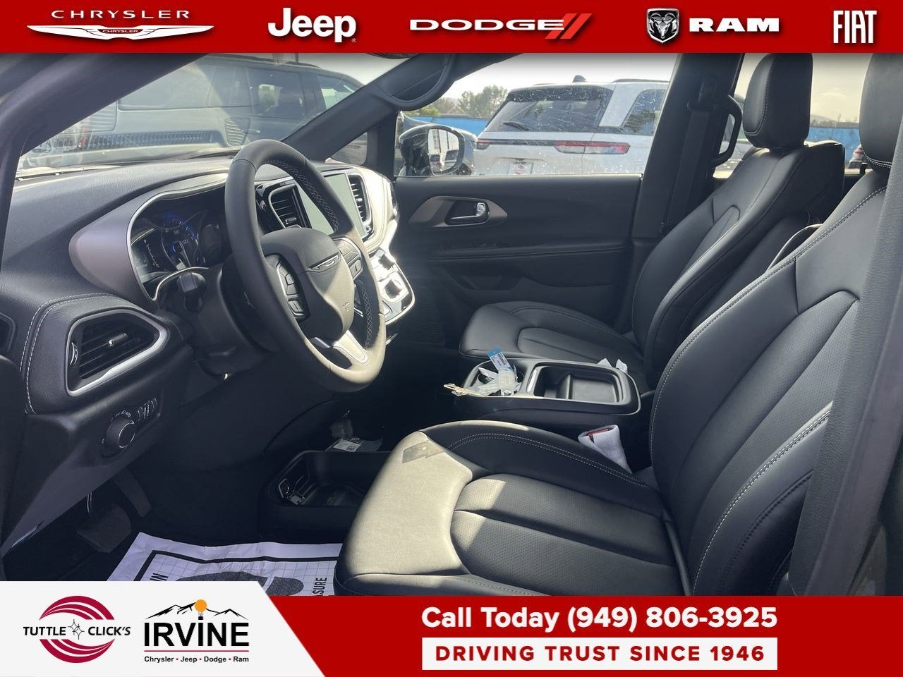 2027 Chrysler Pacifica Select