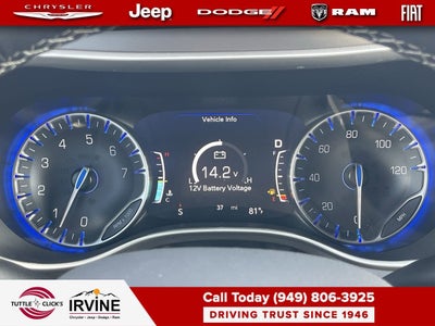 2027 Chrysler Pacifica Select