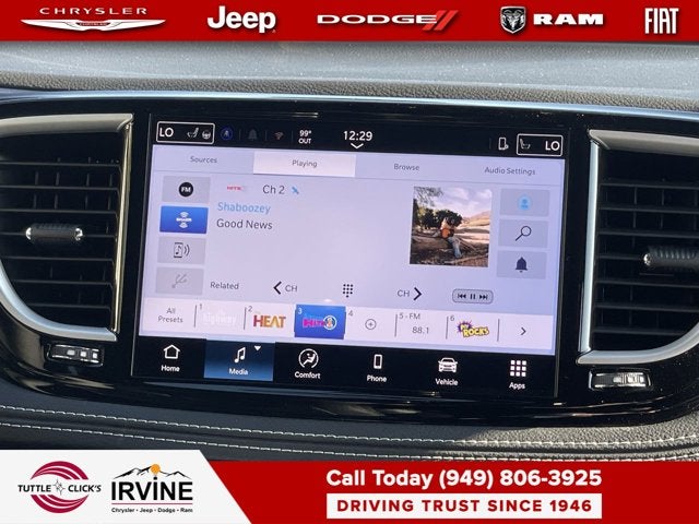 2026 Chrysler Pacifica Select