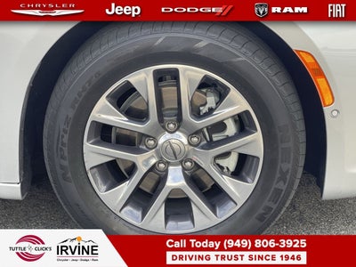 2023 Chrysler Pacifica Hybrid Pinnacle