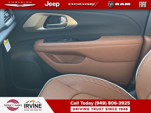 2026 Chrysler Pacifica Pinnacle
