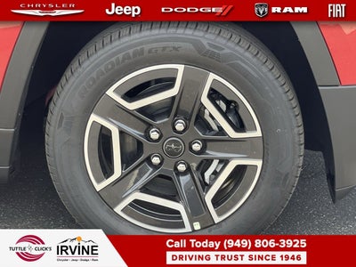 2026 Jeep Cherokee Laredo