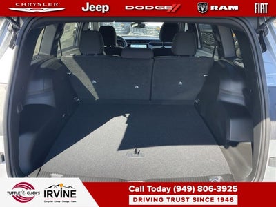 2026 Jeep Cherokee Laredo