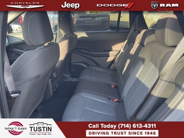 2026 Jeep Cherokee Laredo