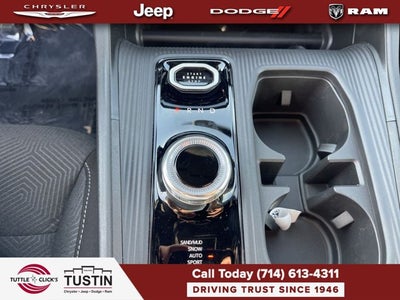 2026 Jeep Cherokee Laredo