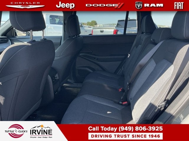 2026 Jeep Cherokee Laredo