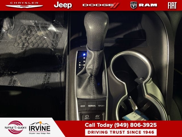 2024 Toyota Camry Hybrid LE