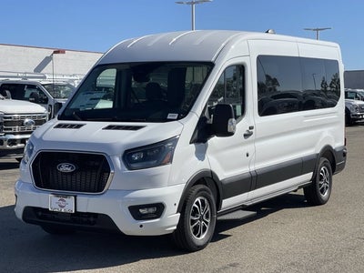 2026 Ford Transit Passenger Wagon XLT