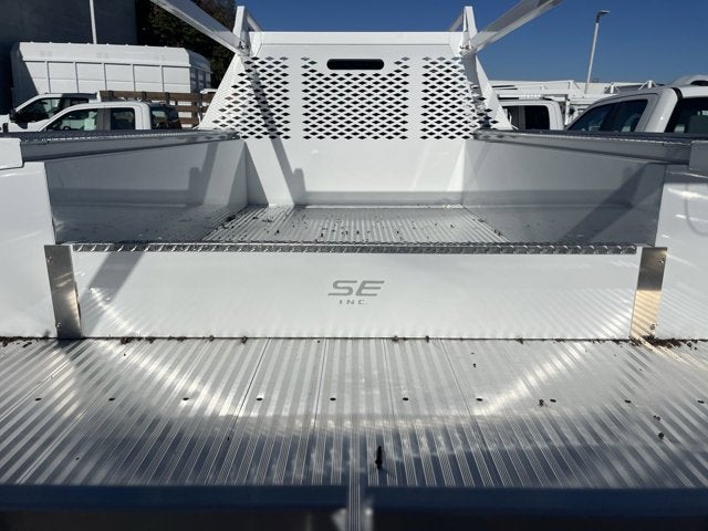 2025 Ford Super Duty F-550 DRW Diesel XL