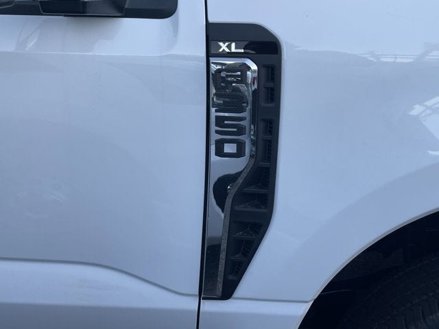 2026 Ford Super Duty F-350 SRW XL