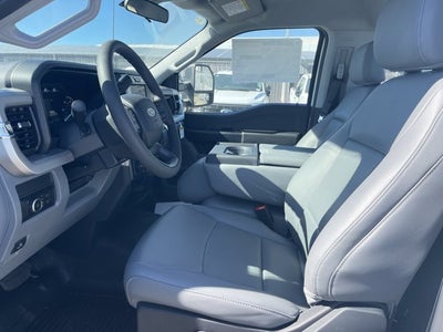 2026 Ford Super Duty F-550 DRW XL