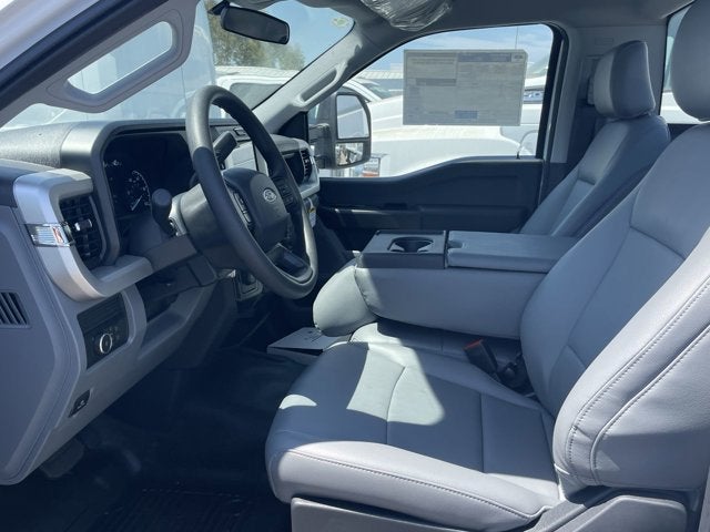 2025 Ford Super Duty F-550 DRW XL