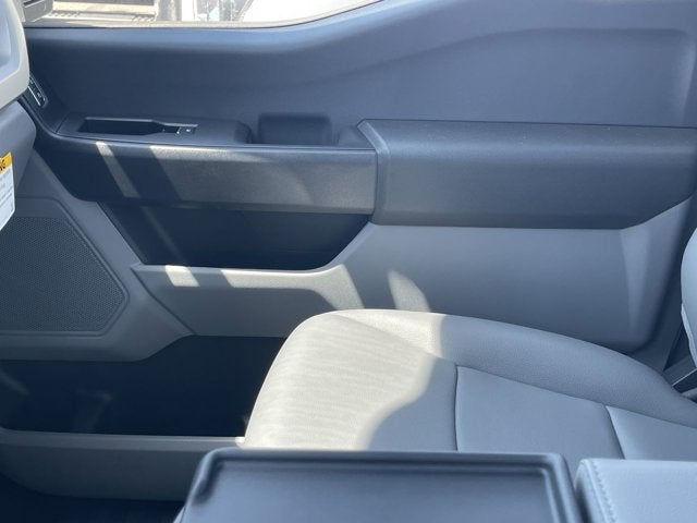 2025 Ford Super Duty F-550 DRW XL