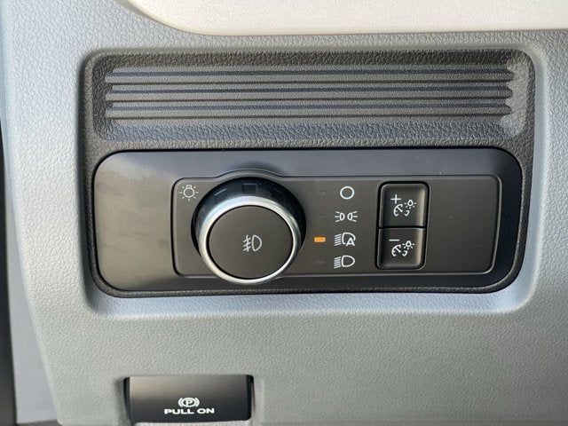 2025 Ford Super Duty F-550 DRW XL