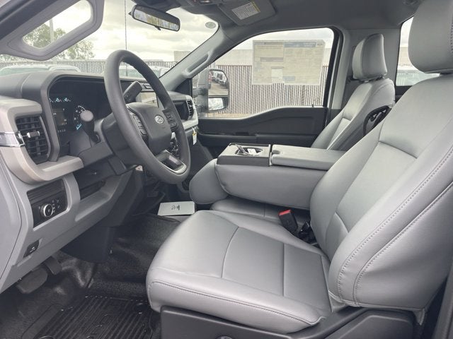 2026 Ford Super Duty F-550 DRW XL
