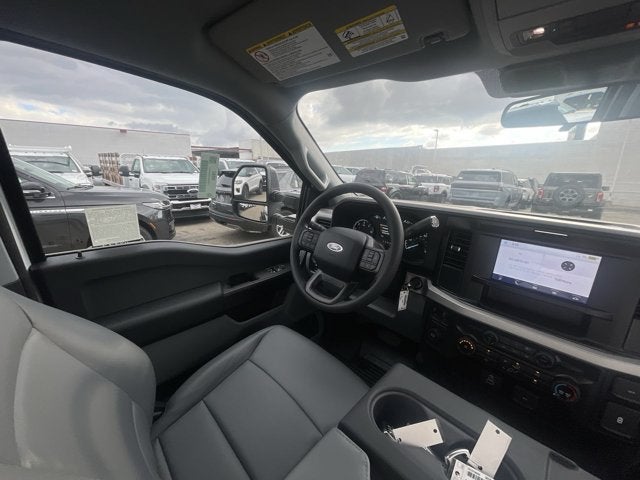 2026 Ford Super Duty F-550 DRW XL
