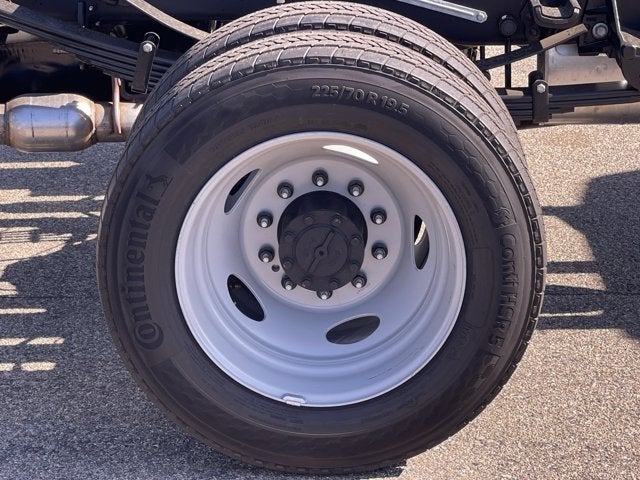 2026 Ford Super Duty F-550 DRW XL