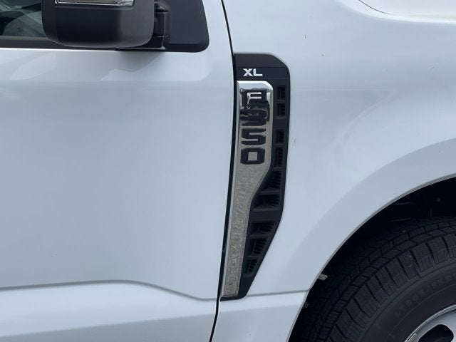 2025 Ford Super Duty F-350 DRW XL