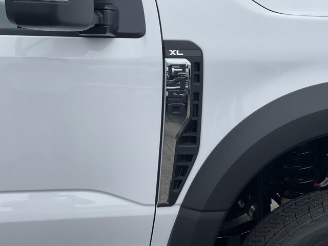 2025 Ford Super Duty F-450 DRW XL