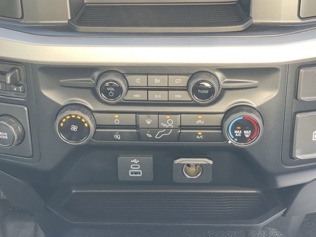 2024 Ford Super Duty F-450 DRW XL