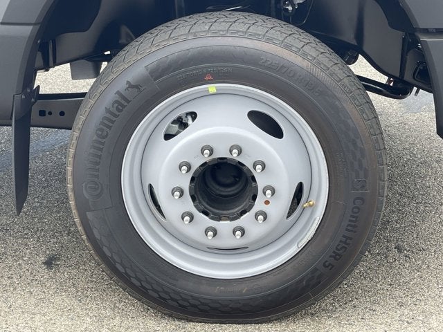 2025 Ford Super Duty F-450 DRW Diesel XL