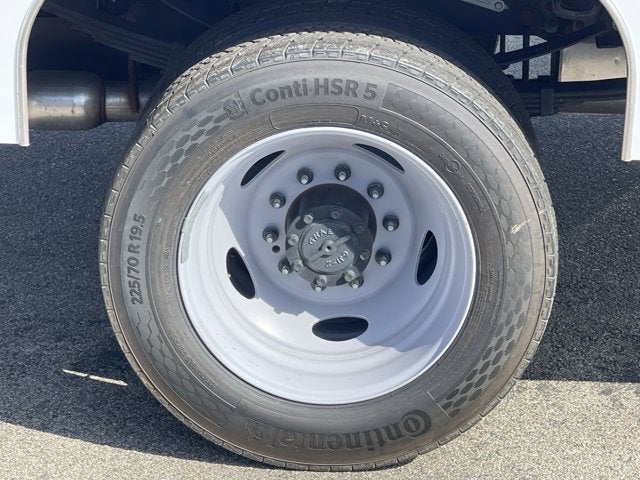 2024 Ford Super Duty F-550 DRW XL