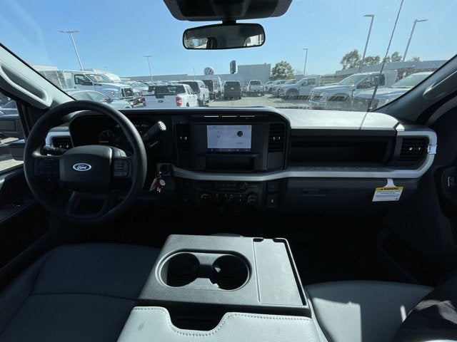 2024 Ford Super Duty F-550 DRW XL