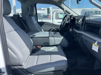 2024 Ford Super Duty F-550 DRW XL