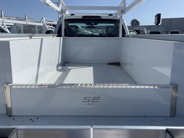 2024 Ford Super Duty F-550 DRW XL