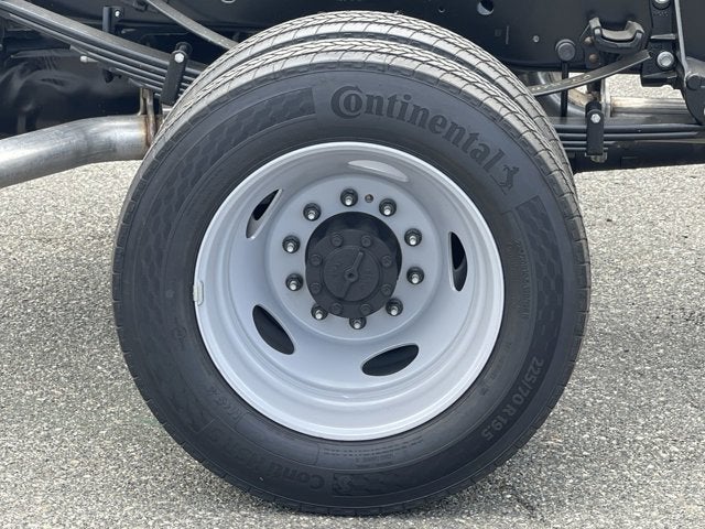 2025 Ford Super Duty F-550 DRW Diesel XL