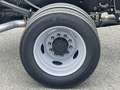 2025 Ford Super Duty F-550 DRW Diesel XL