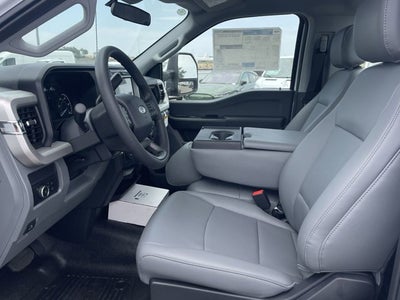 2025 Ford Super Duty F-550 DRW Diesel XL