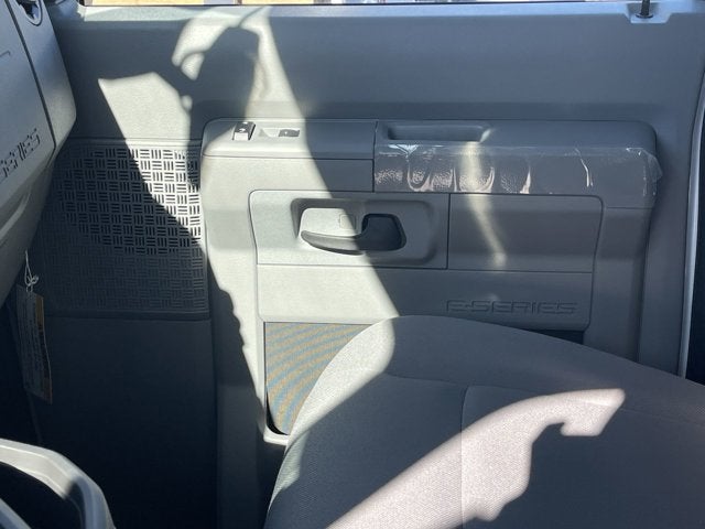 2026 Ford E-Series Cutaway E-350 SRW 138" WB