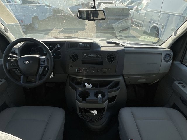 2025 Ford E-Series Cutaway E-350 SRW 138" WB